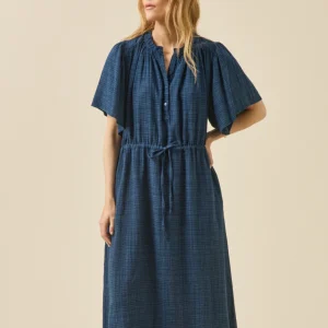 Robe longue en crépon manches papillon femme