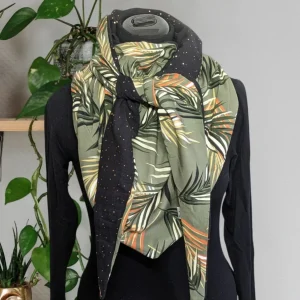 Chèche, écharpe, foulard triangle |   Mi-saison  |  Jardin tissé noir