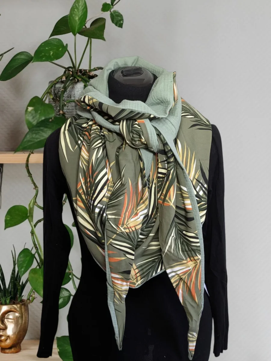 Chèche, écharpe, foulard triangle | Mi-saison | Jardin tissé vert