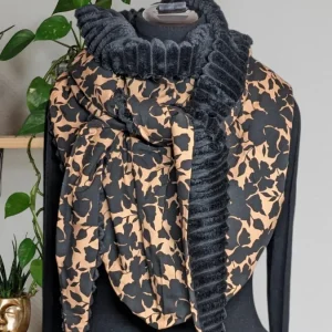 Chèche écharpe triangle | HIVER | Fleurs d&rsquo;élégance