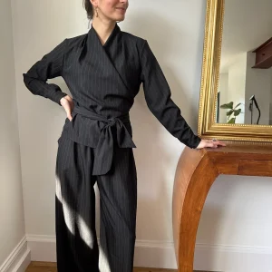 ENSEMBLE HAUT ET BAS ARMELLE NOIR