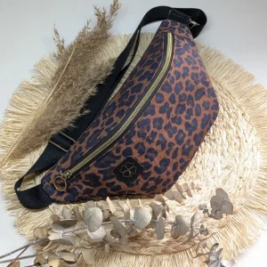 Sac banane artisanal Léopard fond marron noir